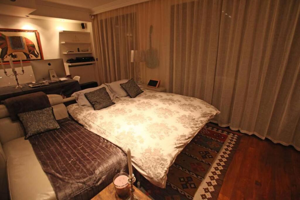 George Apartment In Neuilly Eksteriør billede